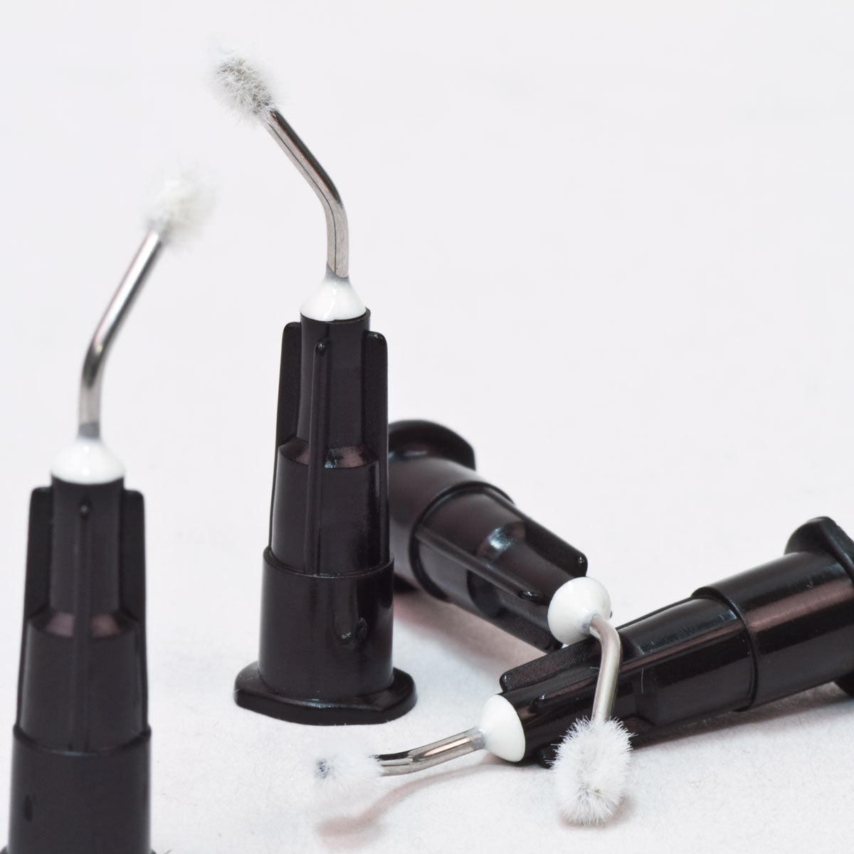 Group of Pre-Bent Needles With Microbrush Tip